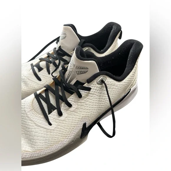 Nike Mamba Focus TB Men’s Size 14 Rare 2019